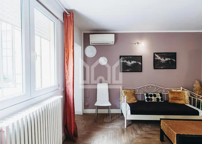 Gold 아파트 페라라