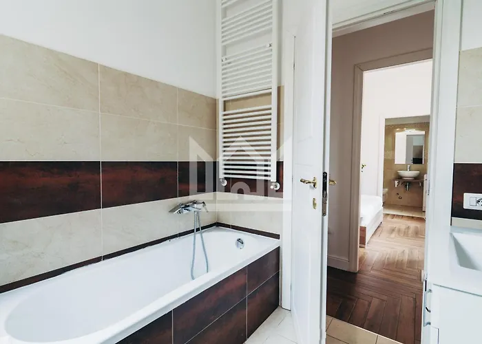 Gold 아파트 페라라